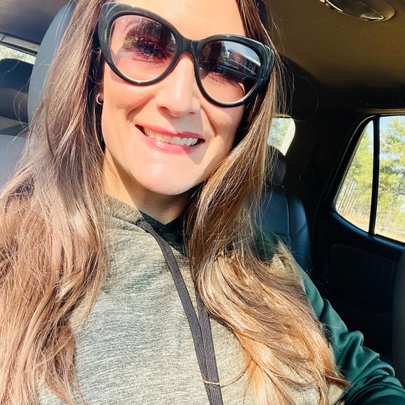 Meet your Posher, Carmen - Picture 6 of 16